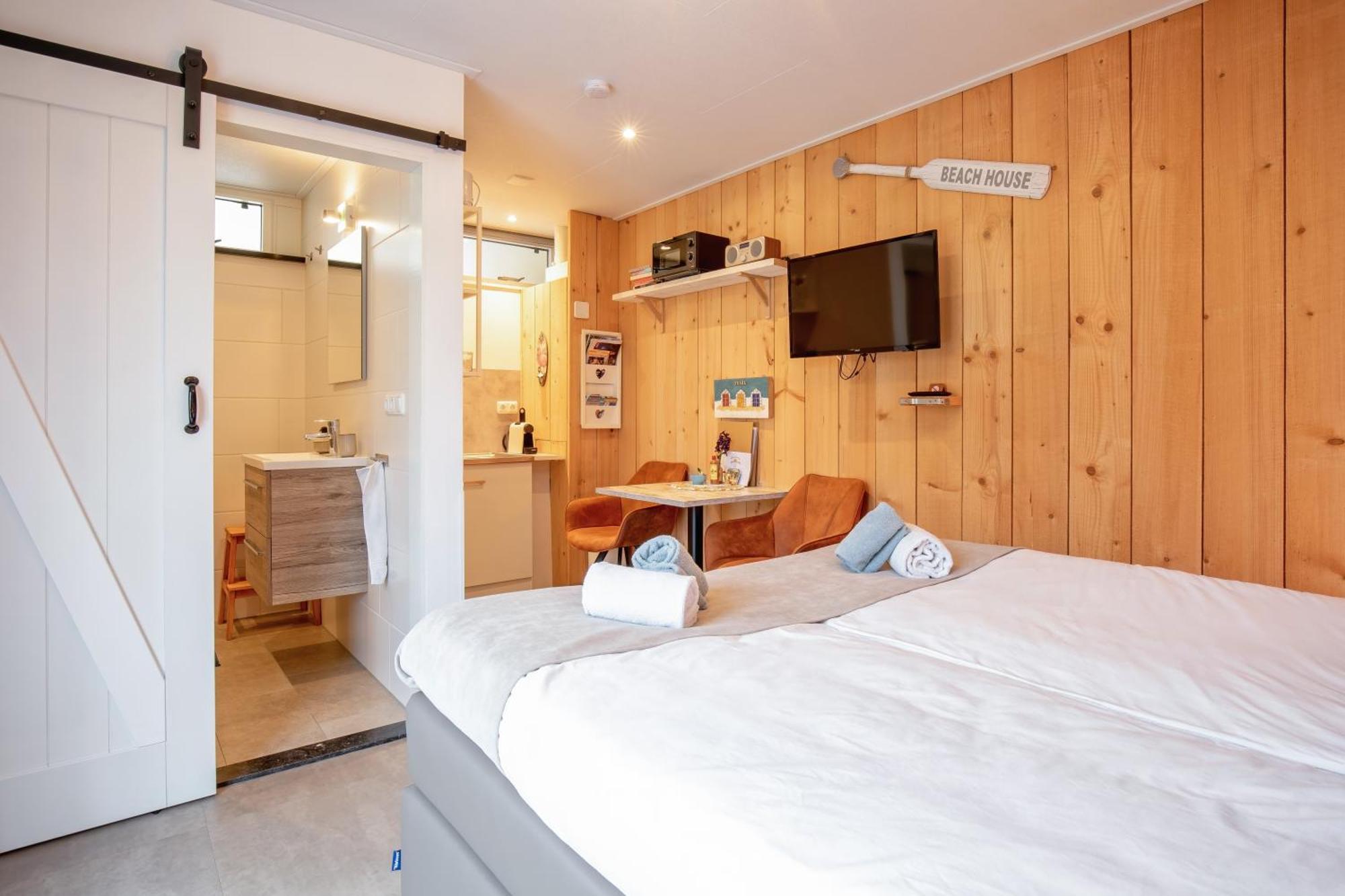 Bed En Bike Strunen Op Texel Den Burg Luaran gambar