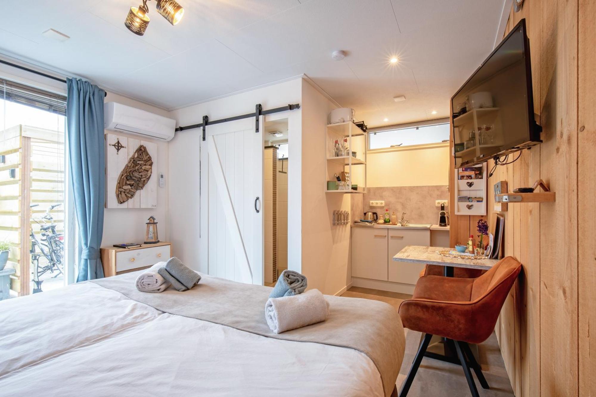 Bed En Bike Strunen Op Texel Den Burg Luaran gambar